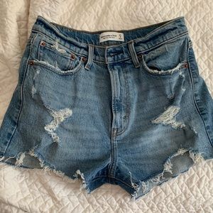 Abercrombie and Fitch high rise mom shorts